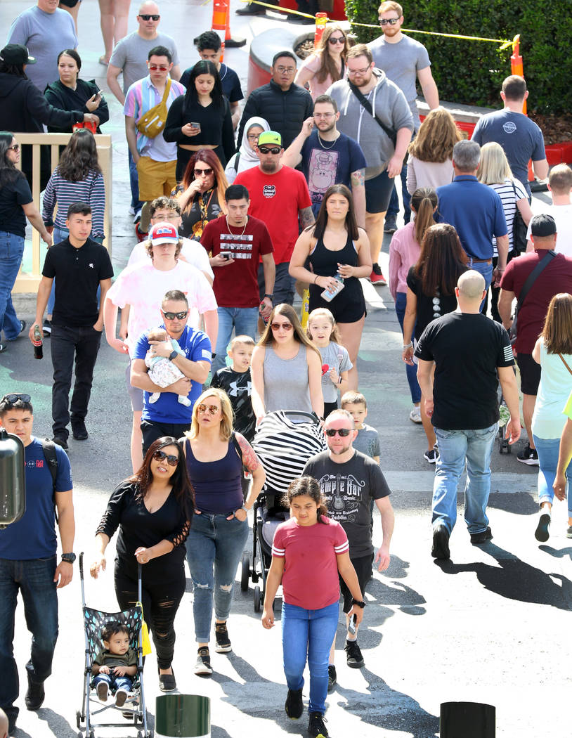 Venetian, Palazzo on Las Vegas Strip temporarily closing amid virus spread