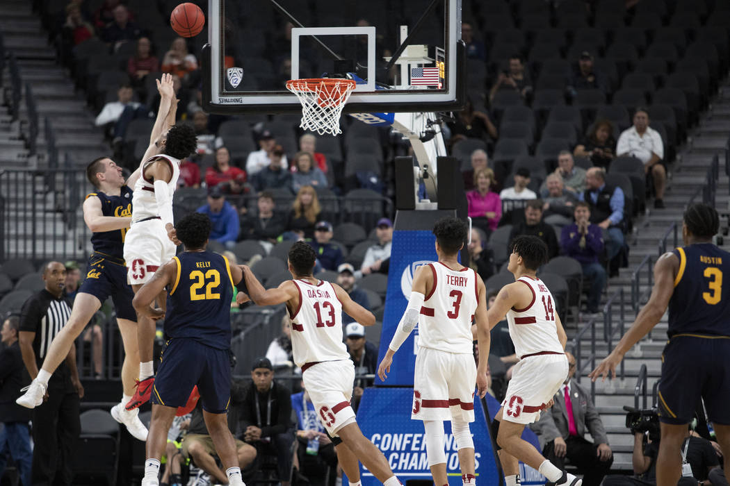 Stanford's guard Bryce Wills (2) blocks a point by California's forward Grant Anticevich (15) d ...