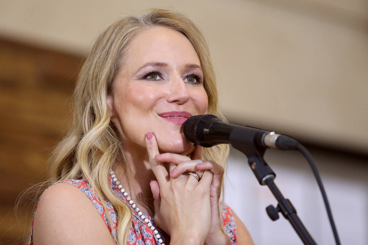 Pictures of jewel the singer