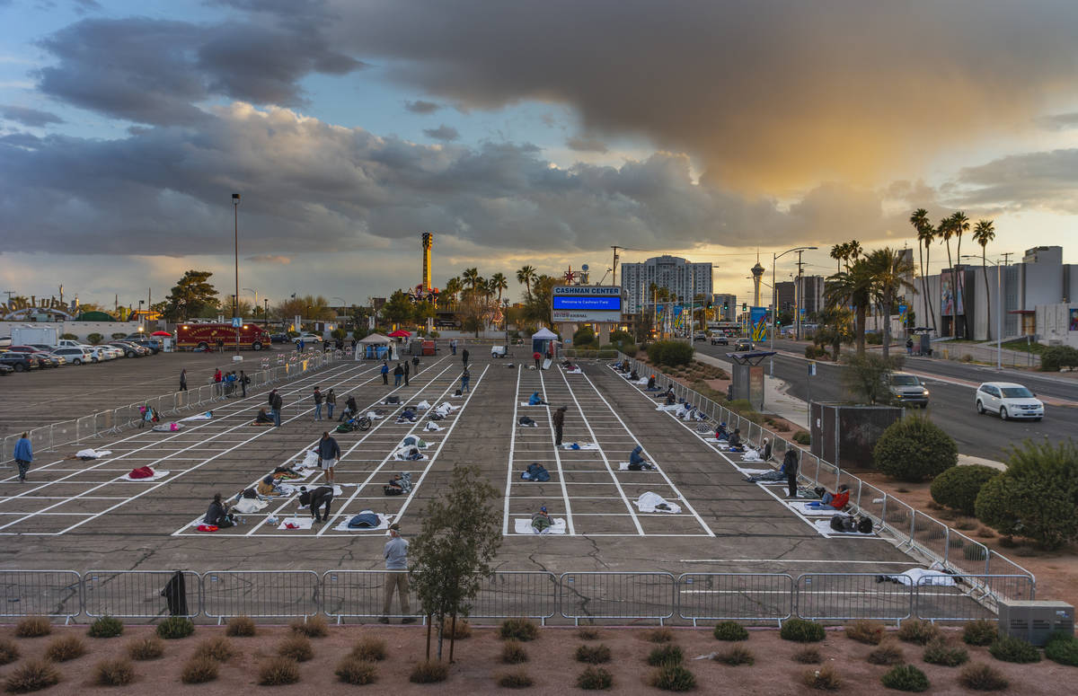 Las Vegas and Coronavirus: Homeless People Placed in a Parking Lot - The  New York Times