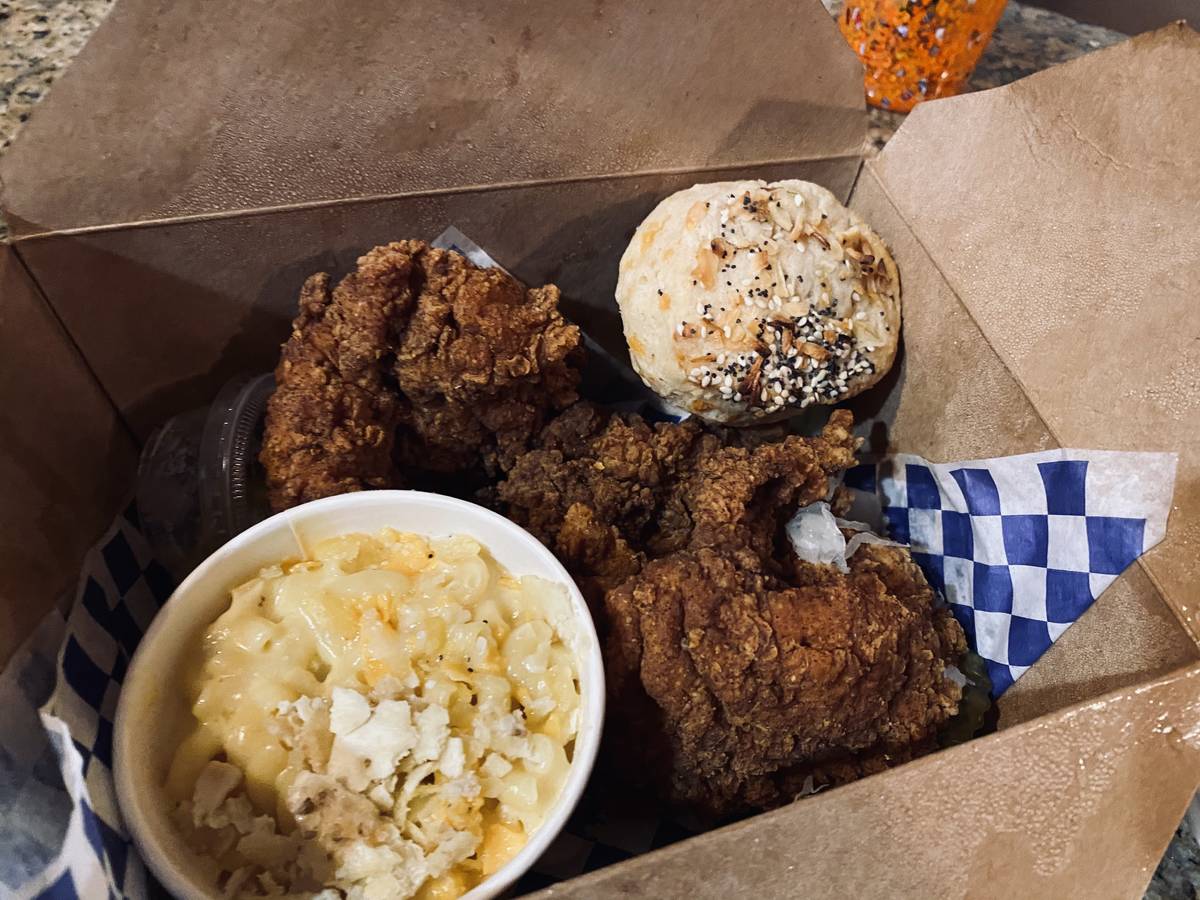 Takeout fried chicken from Mama Bird Southern Kitchen. (Al Mancini/Las Vegas Review-Journal)