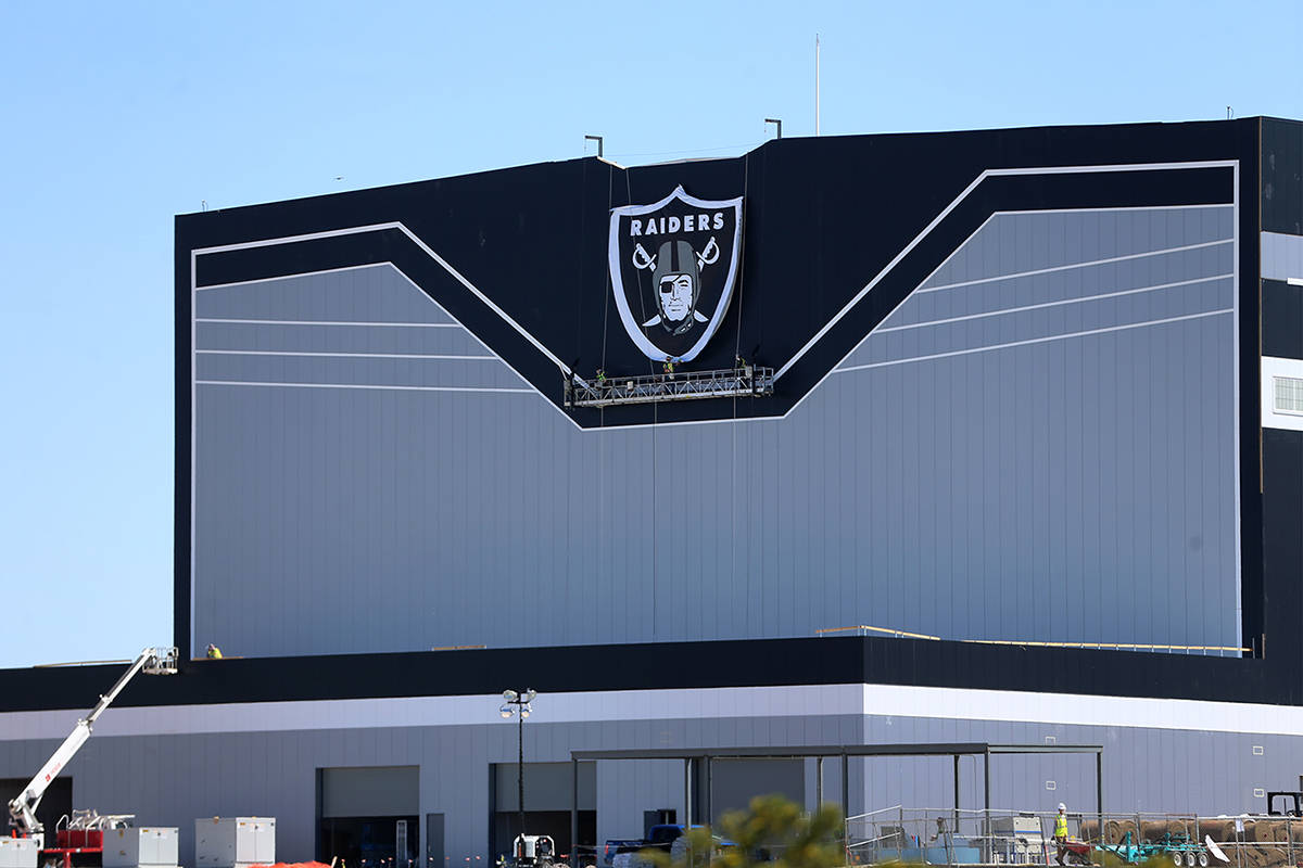 Las Vegas Raiders installing shield logo at Henderson headquarters | Las Vegas Review-Journal Las Vegas Raiders installing shield logo at Henderson headquarters | Las Vegas Review-Journal