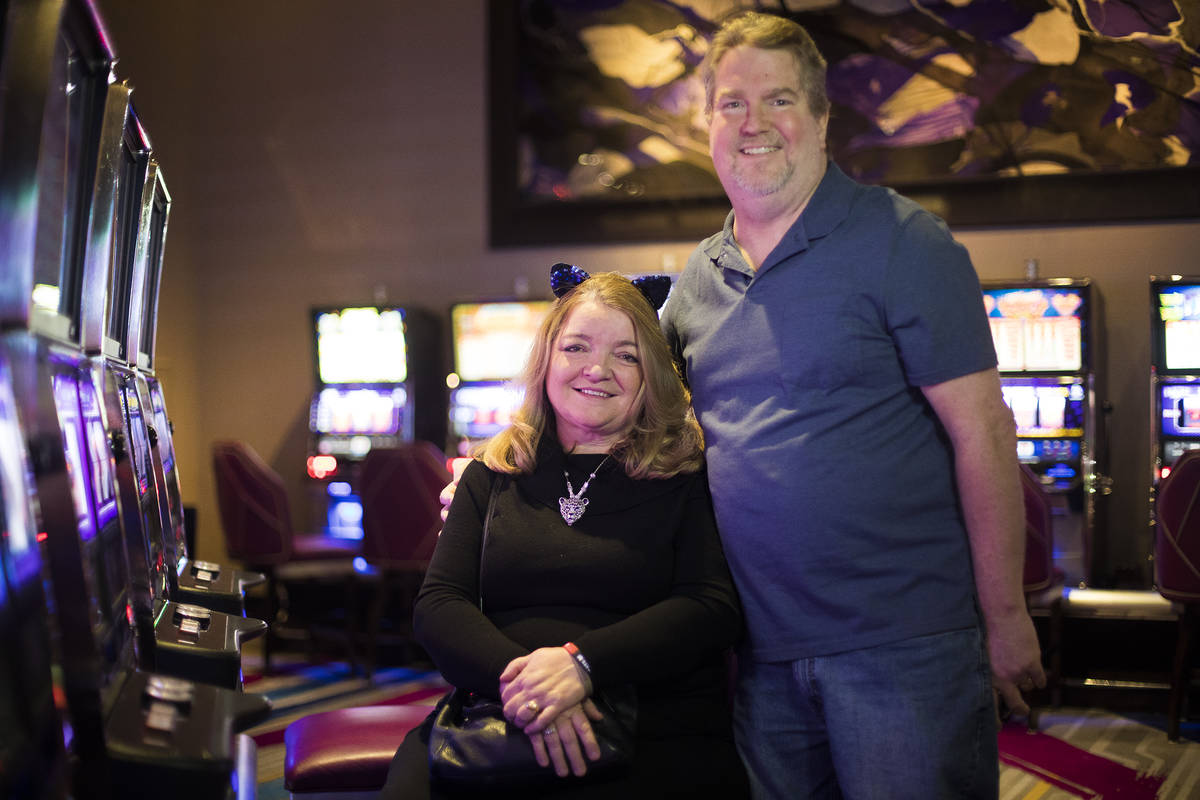 Youtube Slot Machine Stars To Help Bring Back Las Vegas Tourists Las Vegas Review Journal