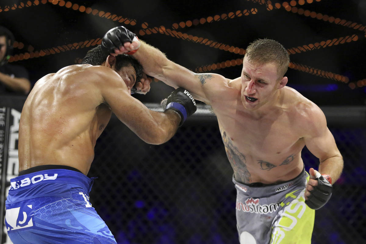 Justin Gaethje, right, in action against Luiz Firmino for the WSOF lightweight title fight at t ...