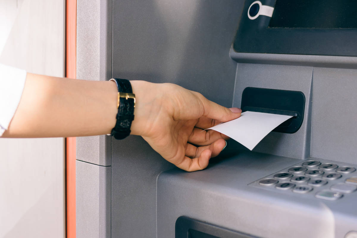 ATM withdrawal. (Thinkstock)