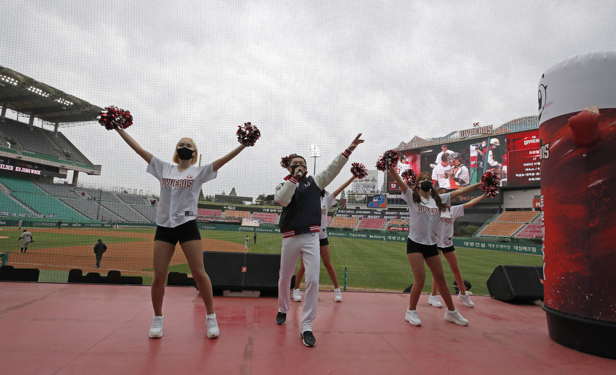 SK Wyverns' cheerleaders cheer for their team during a baseball game between Hanwha Eagles and ...