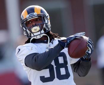 Los Angeles Rams inside linebacker Cory Littleton (58) catches a ball during practice for the N ...