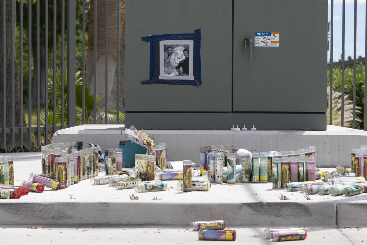 A memorial is outside of the Siegfried and Roy Estate on Wednesday, May 20, 2020, in Las Vegas. ...