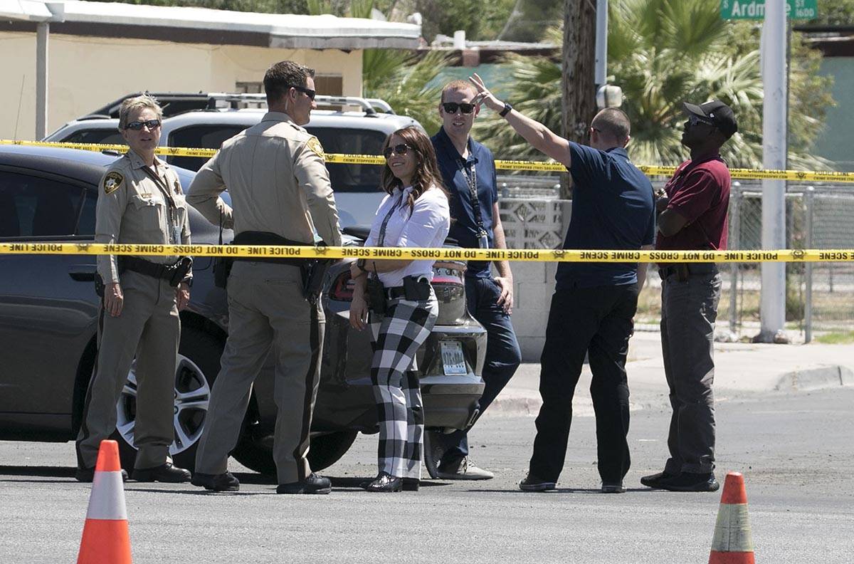 Police investigate stabbing in central Las Vegas Las Vegas ReviewJournal