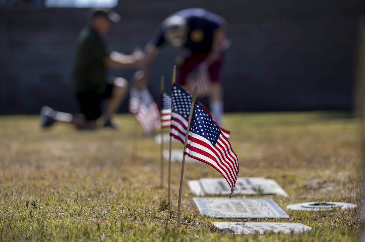 Memorial Day Tradition Carries On In Las Vegas Amid Pandemic Las Vegas Review Journal
