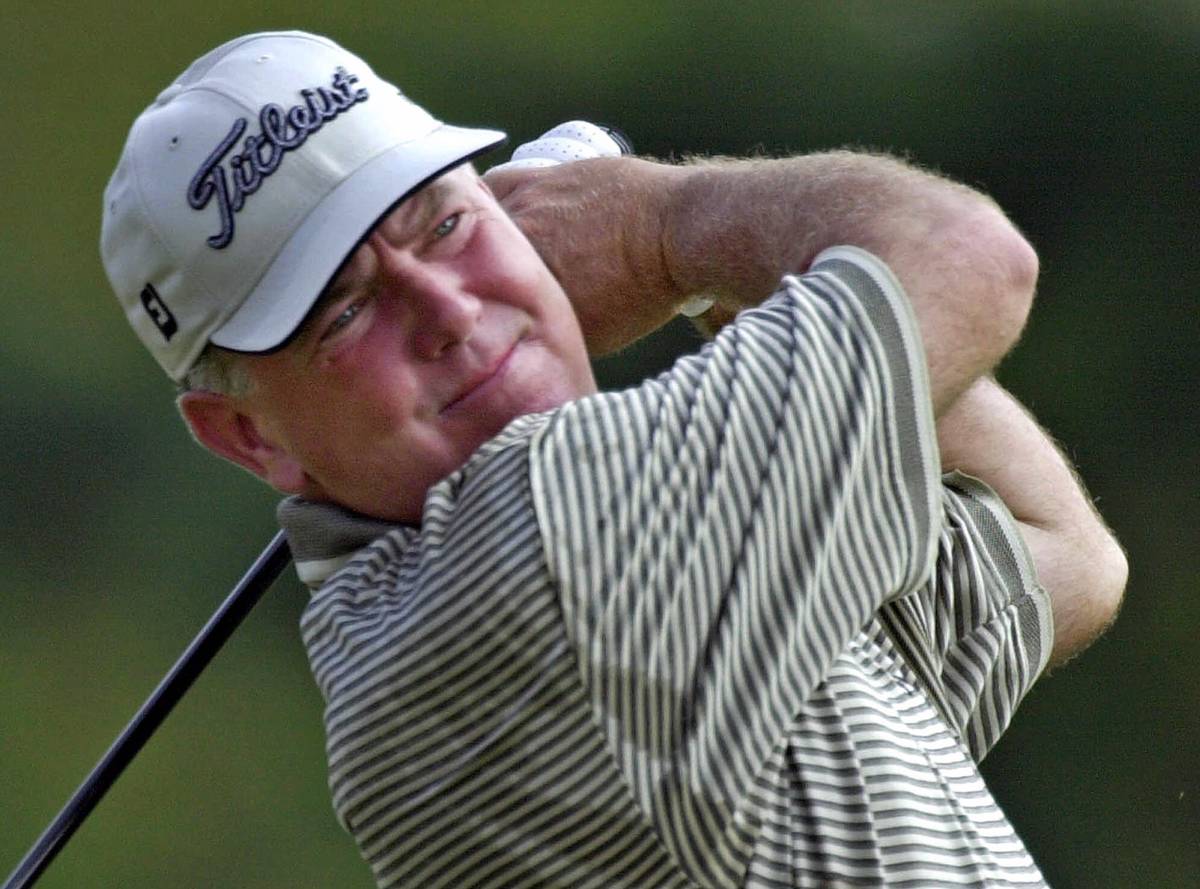 Mark O'Meara recently purchased a Las Vegas home. (AP Photo/Dave Martin)