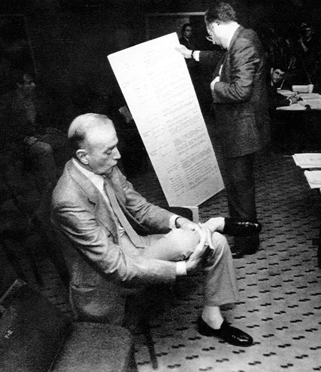 Las Vegas casino operator Frank "Lefty" Rosenthal, left, waits as his attorney Oscar Goodman lo ...