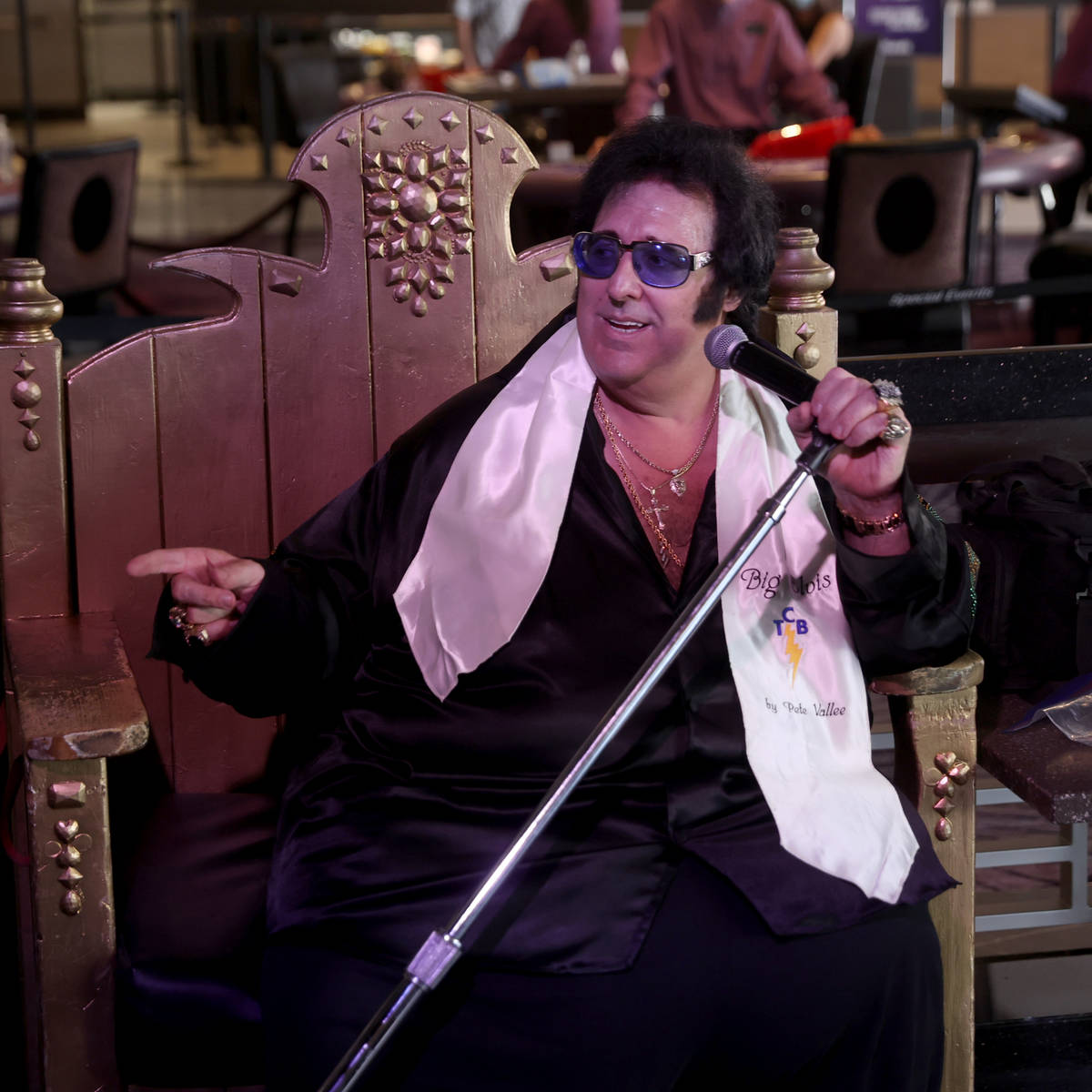 2022 King of Rock and Roll Elvis Aaron Presley Singer Suit Outfit B Edition White Cosplay Costume