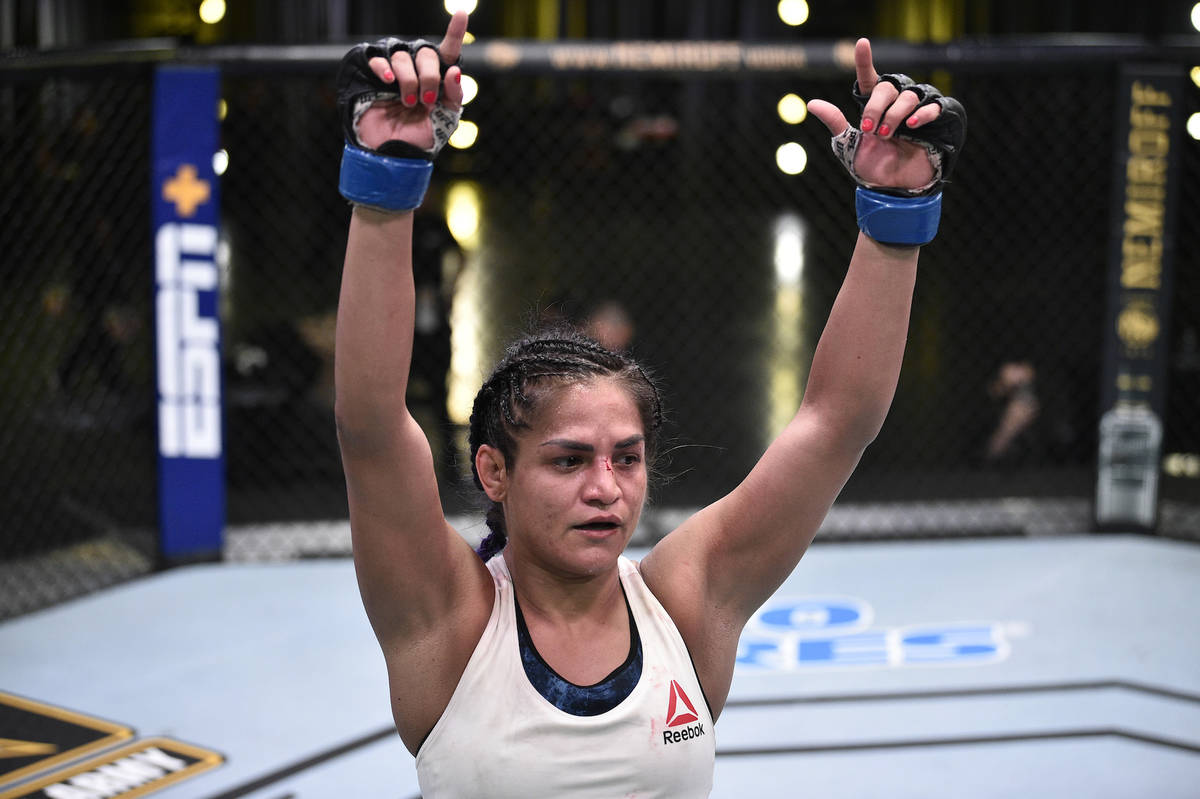 UFC on ESPN 10's Cynthia Calvillo beats Jessica Eye | Las Vegas  Review-Journal