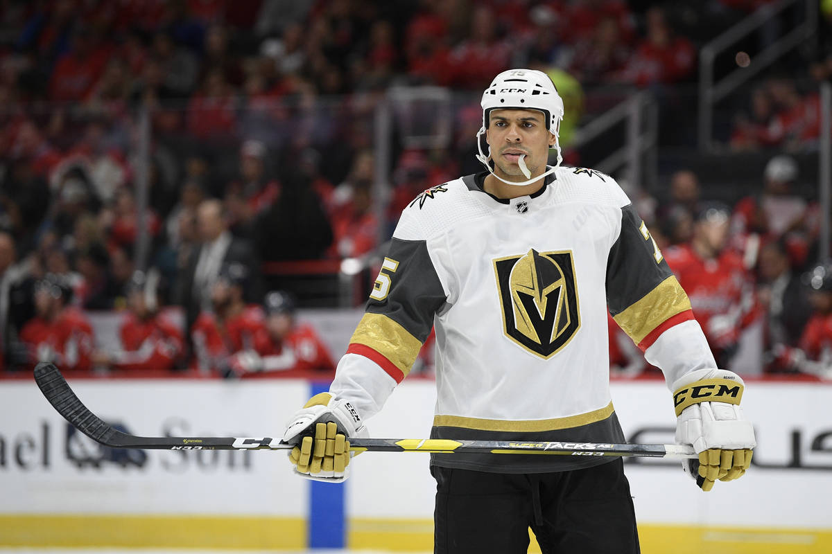 Vegas Golden Knights strike it right with Reaves extension