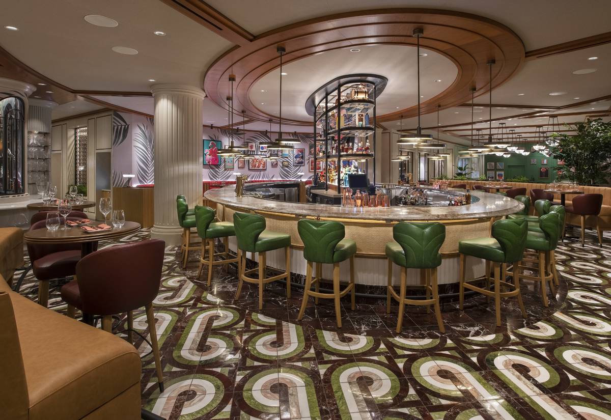 Main bar at Bugsy & Meyer's at the Flamingo. (Caesars Entertainment)