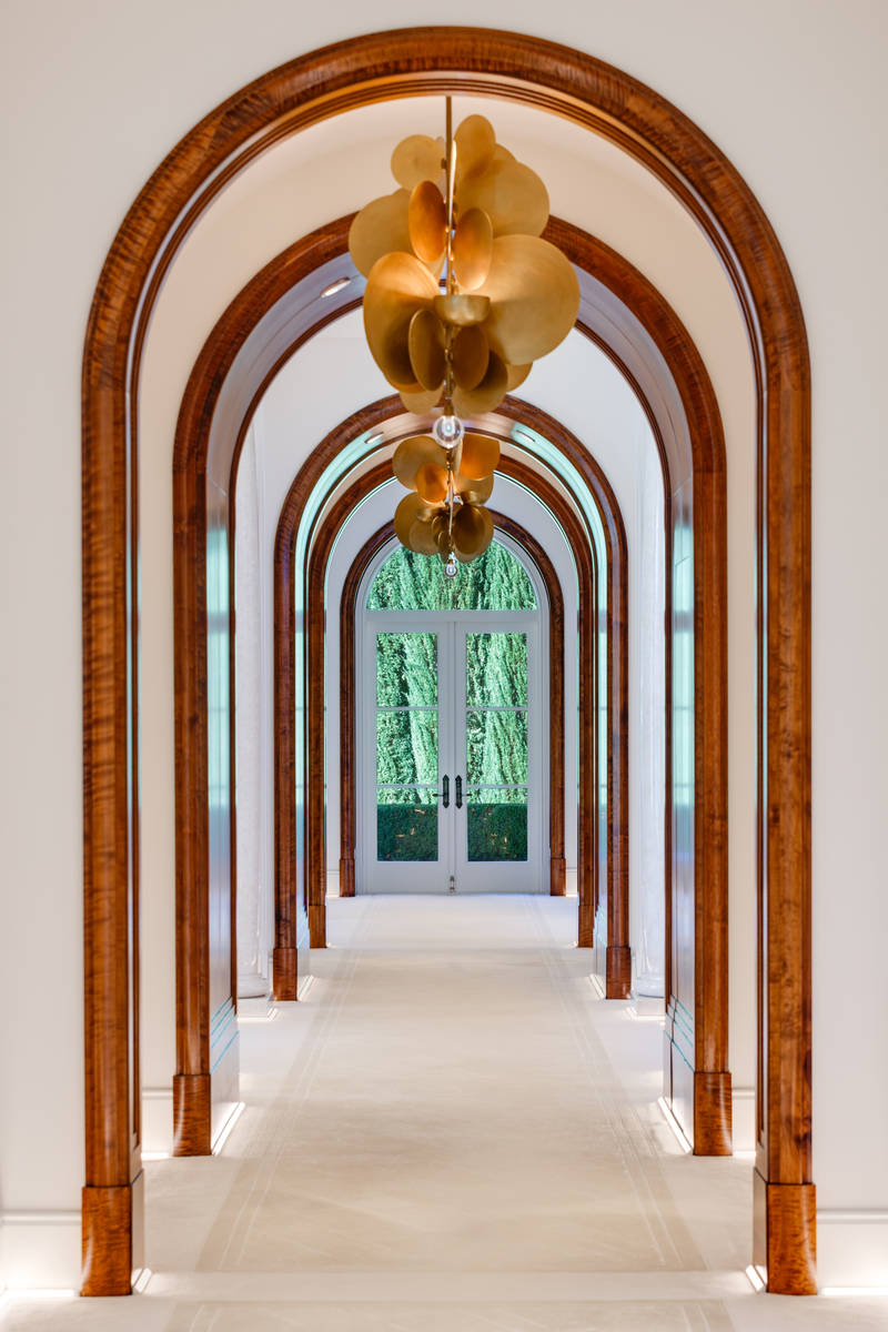 Steve Wynn's mansion at 1717 Enclave Court in Summerlin is listed for $25 million. (Ivan Sher G ...