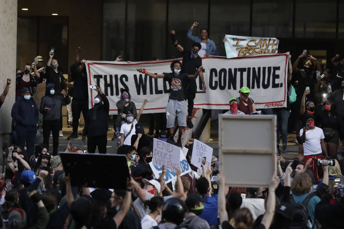 1 fatally shot at Breonna Taylor protest at park in Kentucky Nation