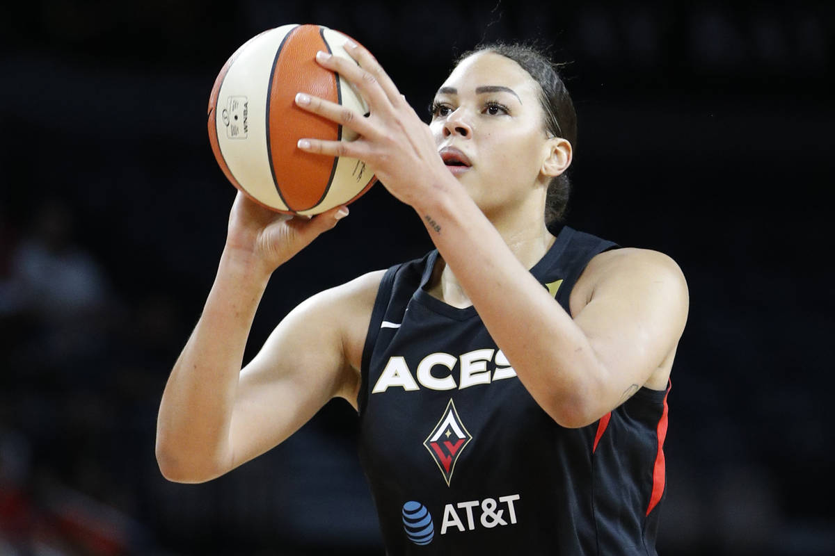 Las Vegas Aces' Liz Cambage (8) plays against the Washington Mystics during the first half of G ...