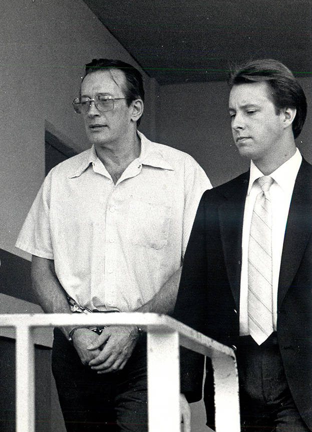 Lawrence Neumann, left, with an attorney in 1986. (Rene Germanier/Las Vegas Review-Journal)