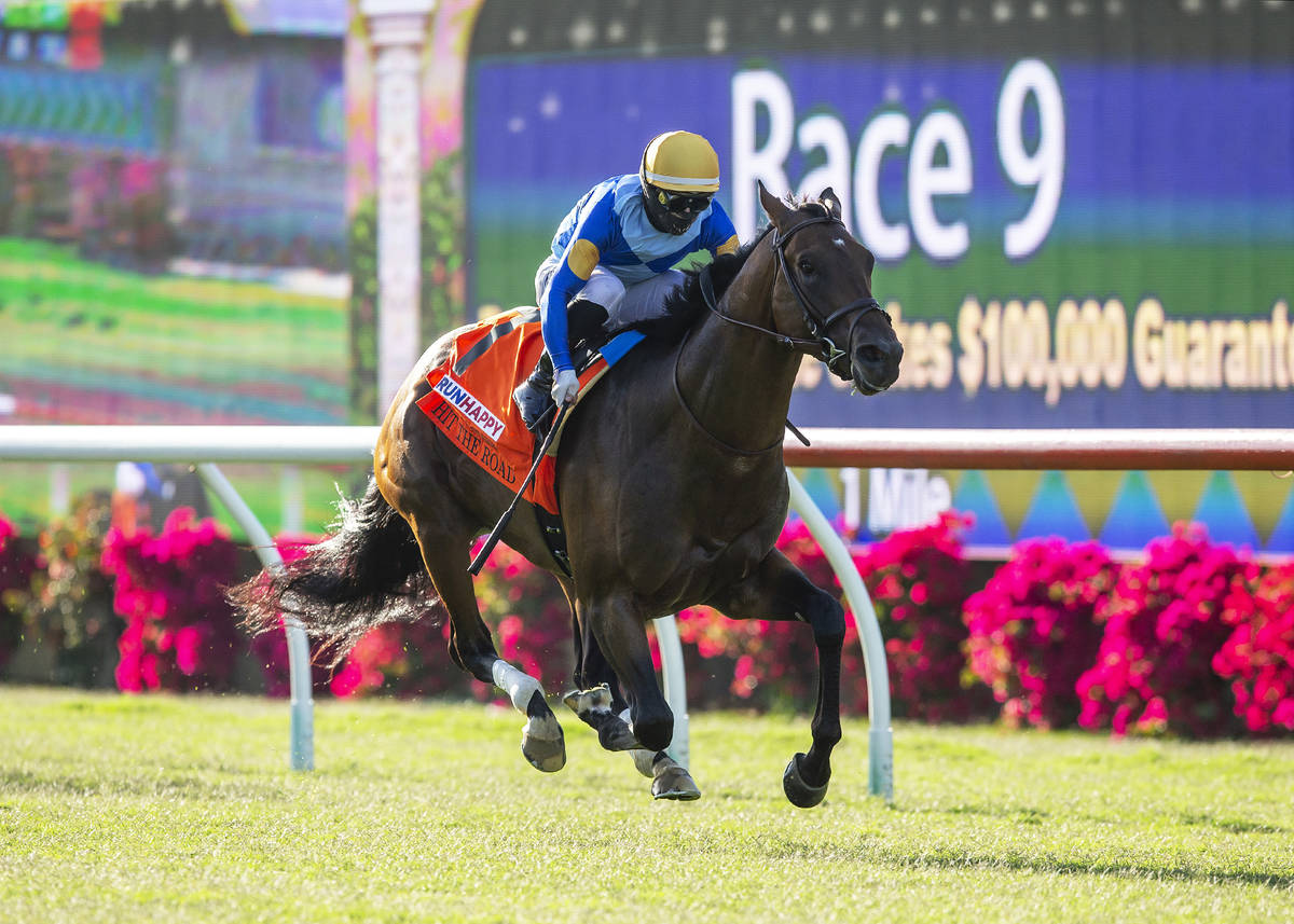 In this image provided by Benoit Photo, Hit the Road, with Umberto Rispoli aboard, wins the $10 ...