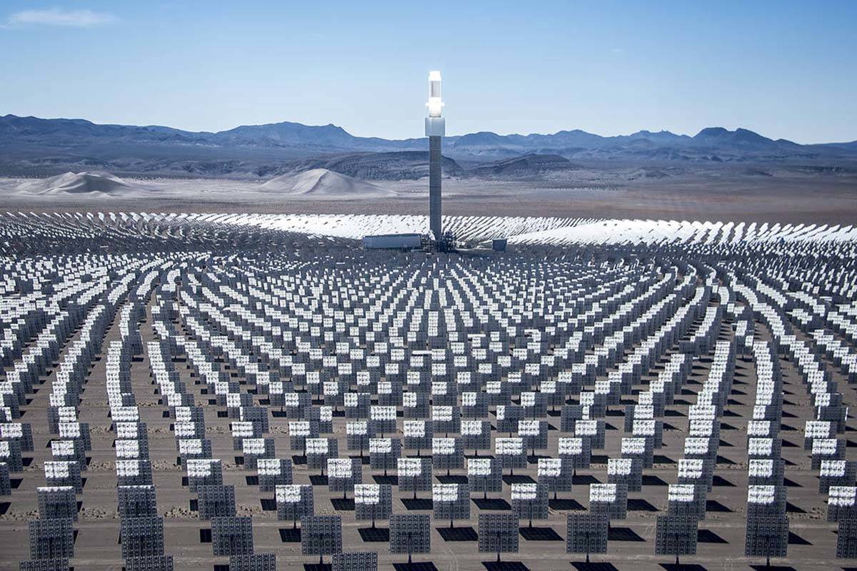 Crescent Dunes solar plant near Tonopah (Las Vegas Review-Journal)