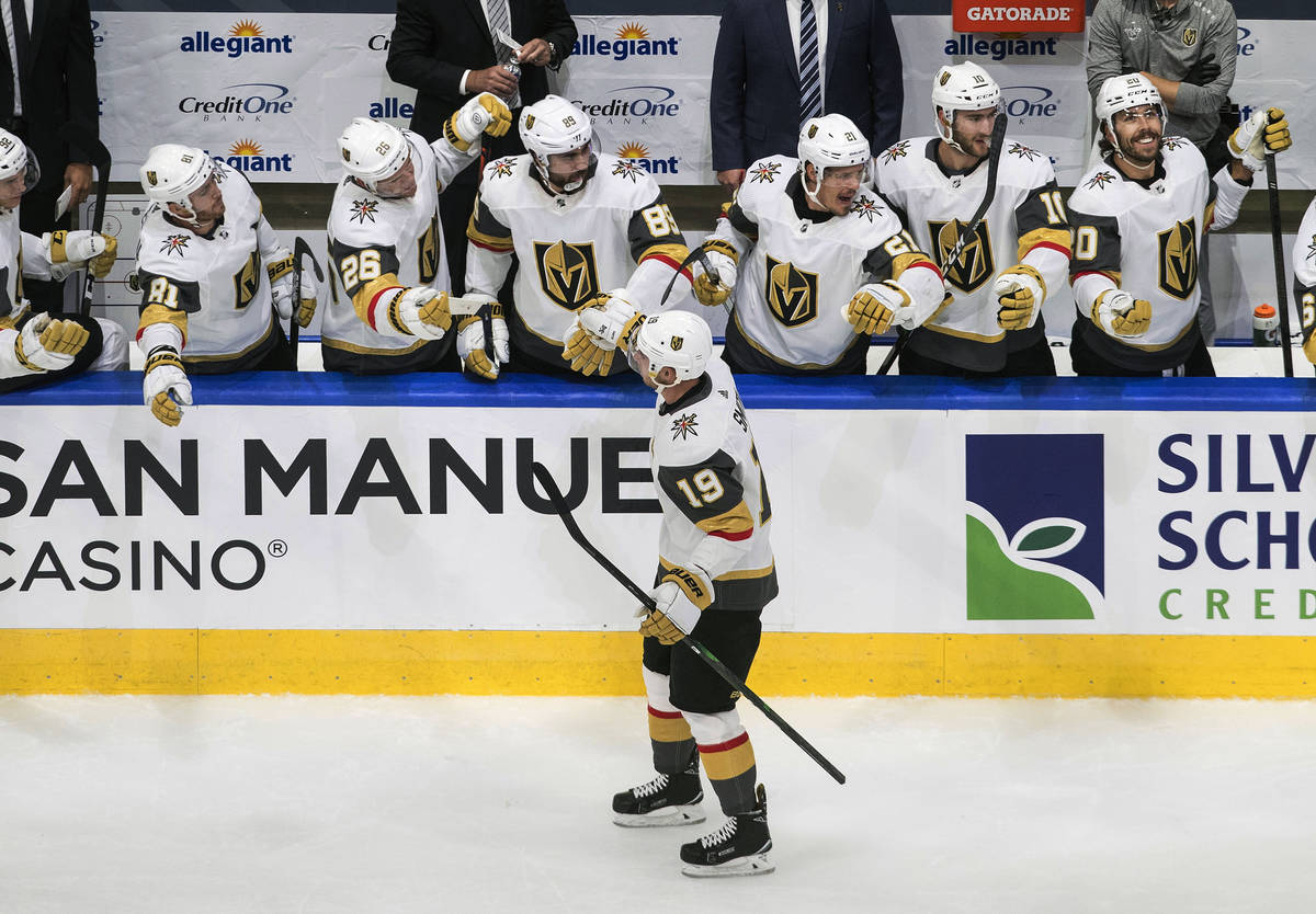 Vegas Golden Knights' Reilly Smith (19) celebrates a goal against the Arizona Coyotes during th ...