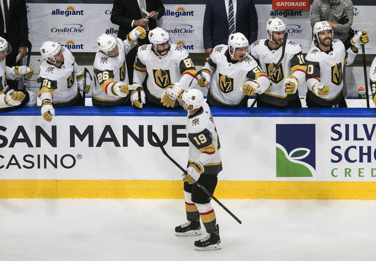 Ryan Reaves messes with Alex Tuch during interview 