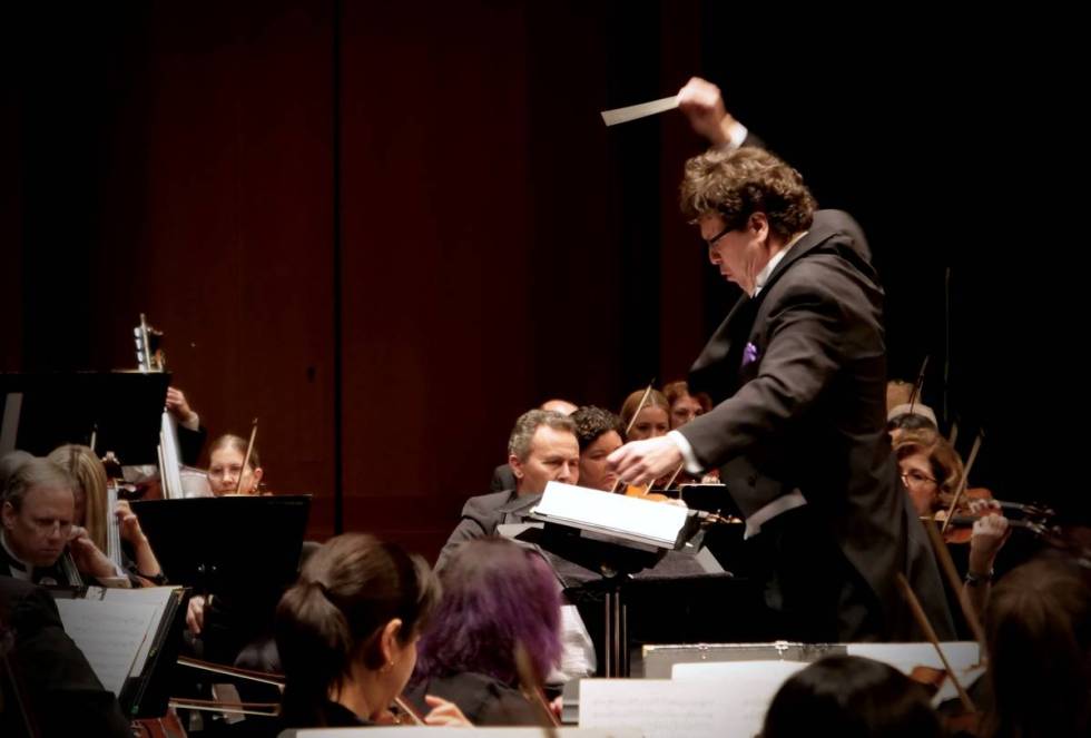 Donato Cabrera conducts the Las Vegas Philharmonic. (Las Vegas Philharmonic)