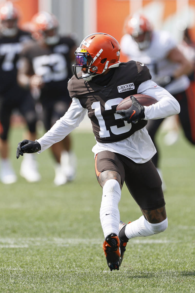 Cleveland Browns wide receiver Odell Beckham Jr. runs after a catch during practice at the NFL ...