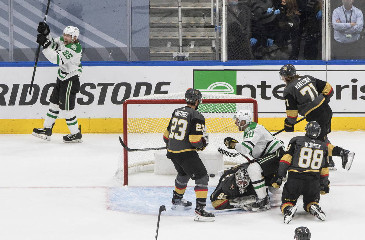 Dallas Stars' Joel Kiviranta (25) celebrates his goal against Vegas Golden Knights goalie Robin ...