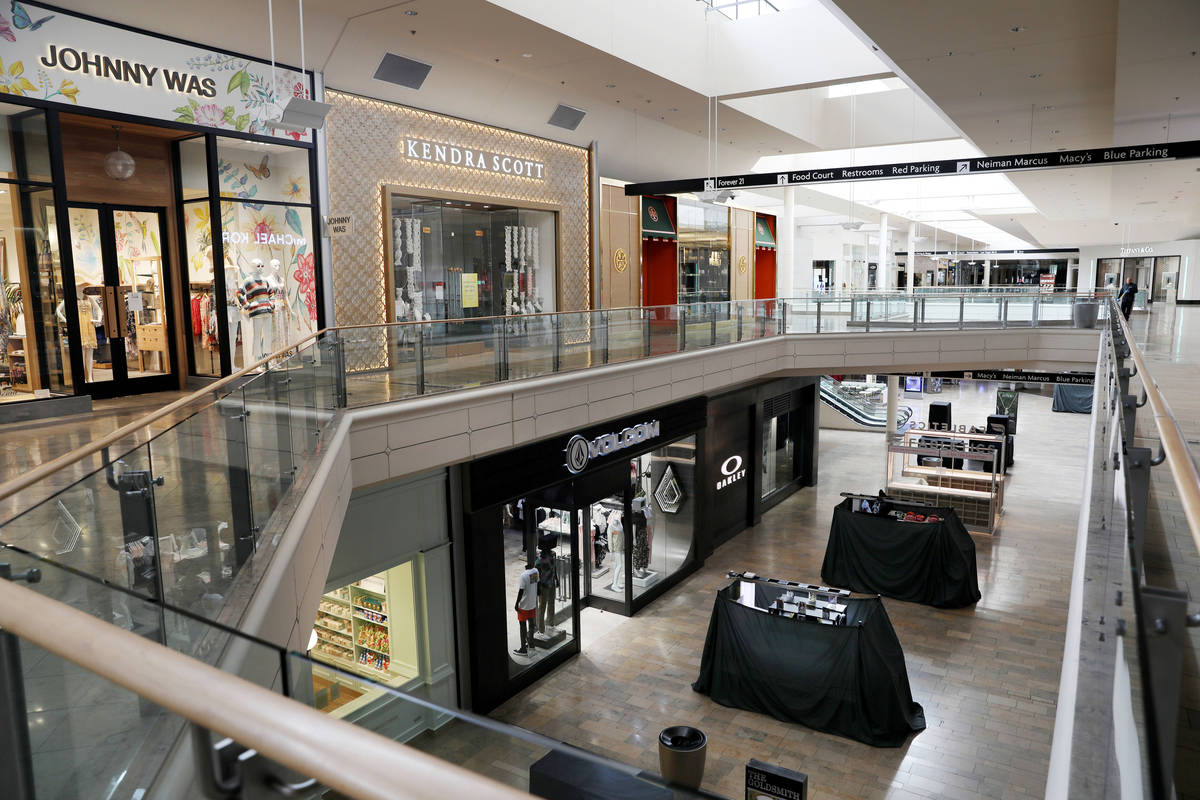 Fashion Show mall, Dropit partner for curbside pickup