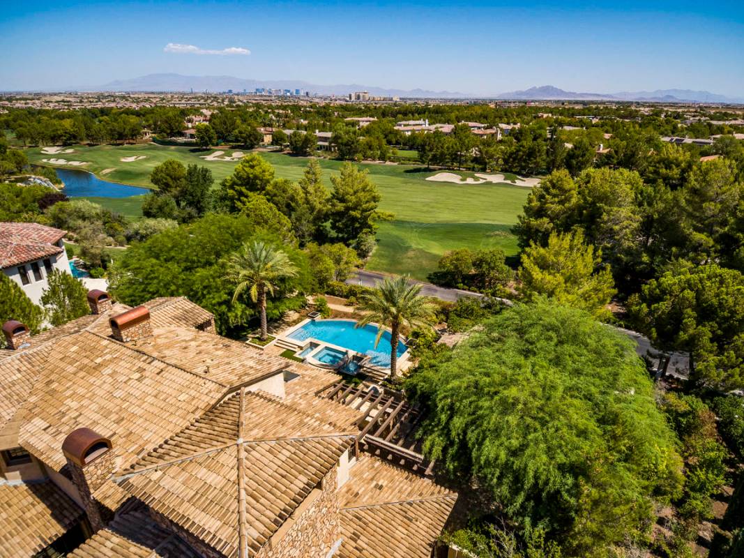 This Southern Highlands home is listed for $4.85 million. (The Crampton Team)