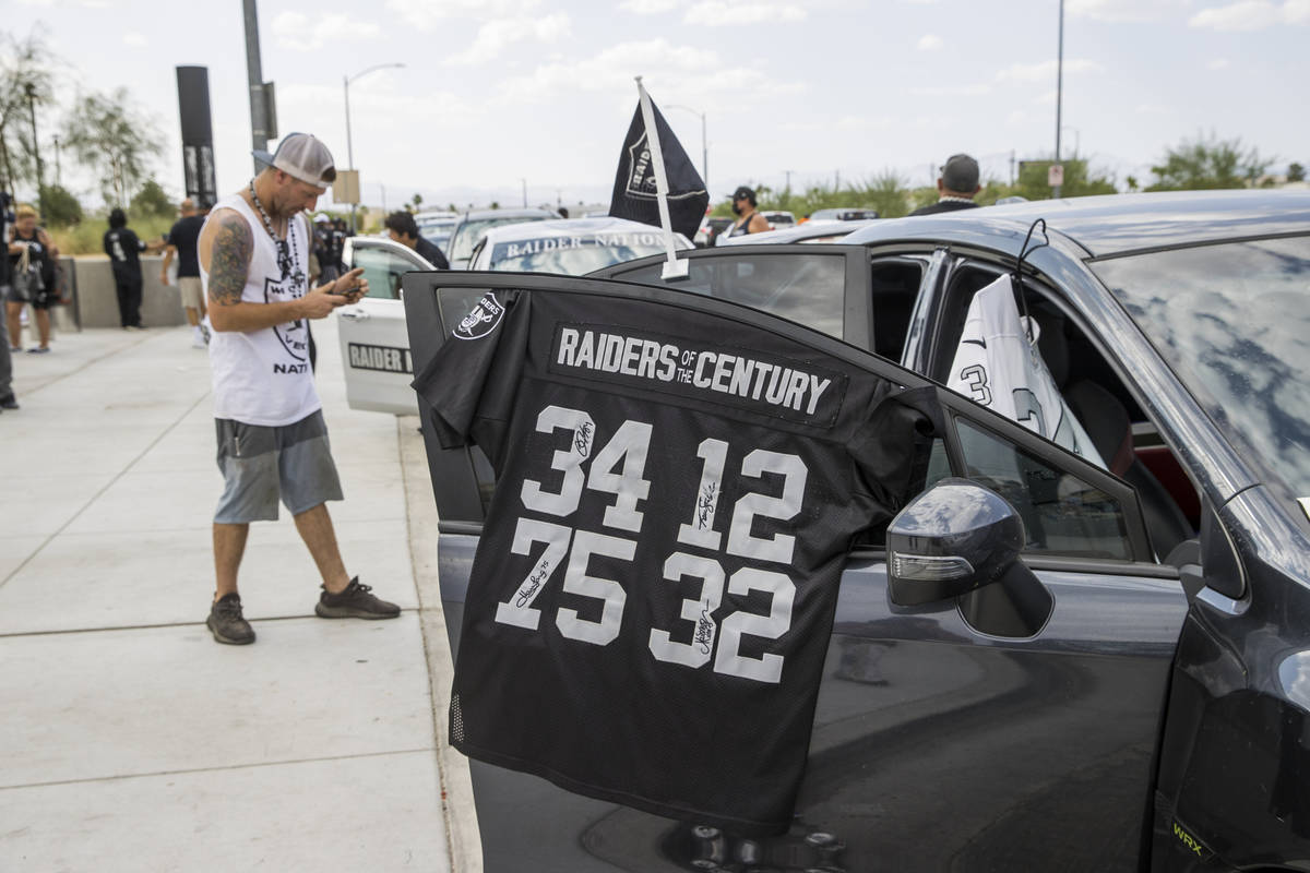 First Raiders game in Las Vegas brings out Raider Nation — BLOG