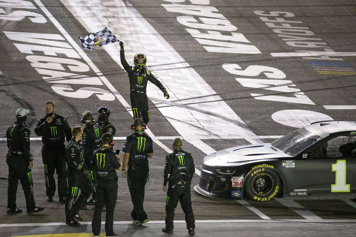 Kurt Busch wins South Point 400 NASCAR playoff race at Las Vegas | Las Vegas  Review-Journal