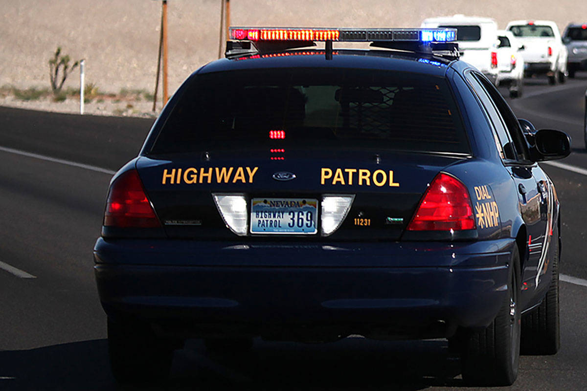 1 dead in 3-car crash in northeast Las Vegas Valley | Las Vegas Review-Journal