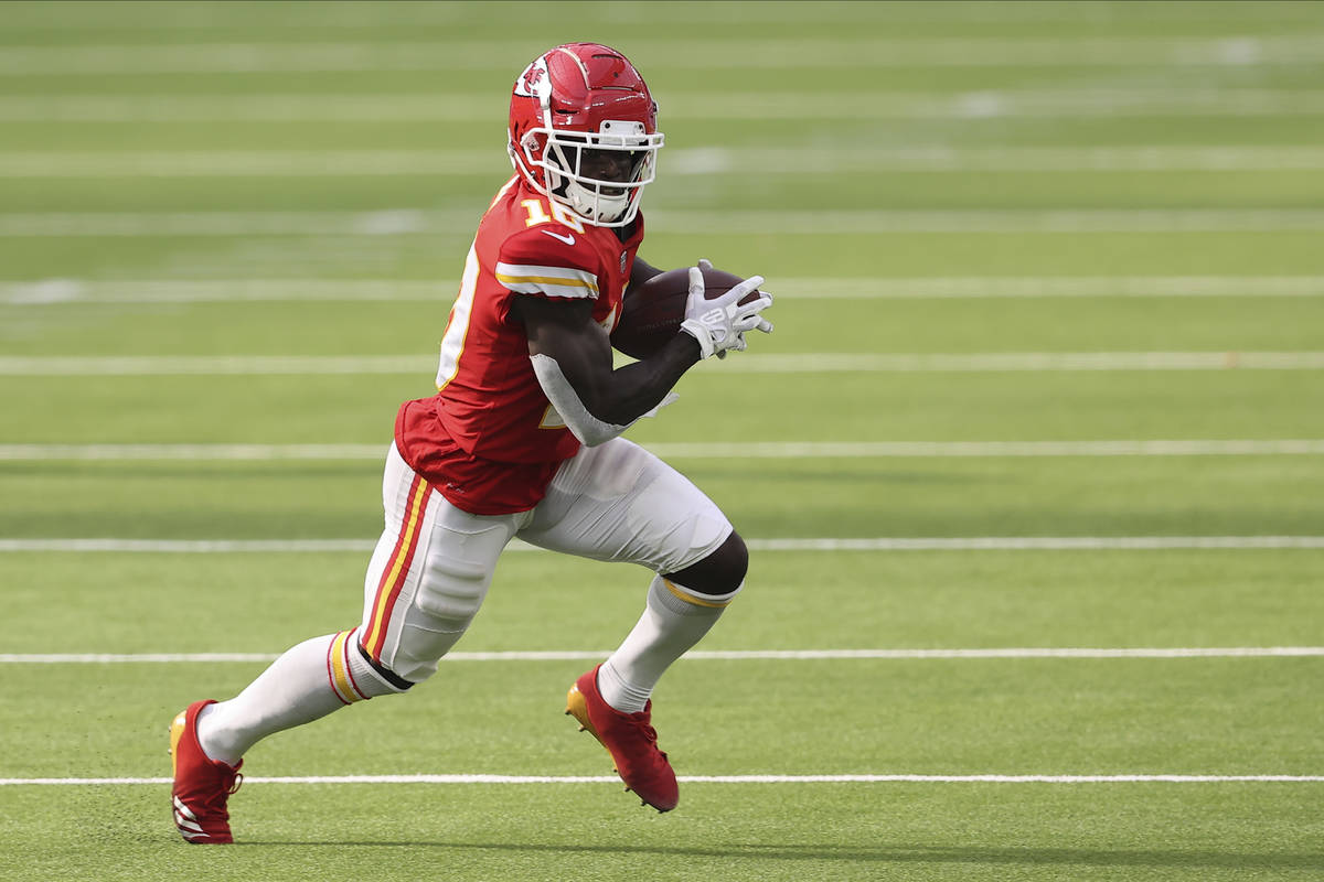 Kansas City Chiefs Tyreek Hill Is Working To Outrun Past Las Vegas Review Journal