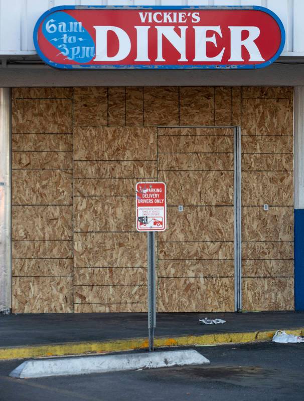 Vickie's Diner is boarded up on Monday, Oct. 5, 2020, in Las Vegas. (Ellen Schmidt/Las Vegas Re ...