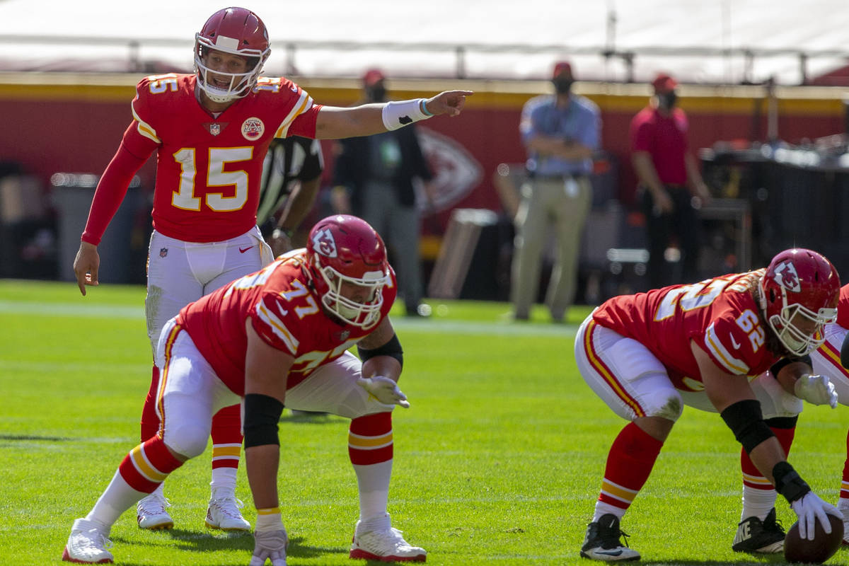 Super Bowl LV Half-Time Report: Kansas City Chiefs Offense Stymied