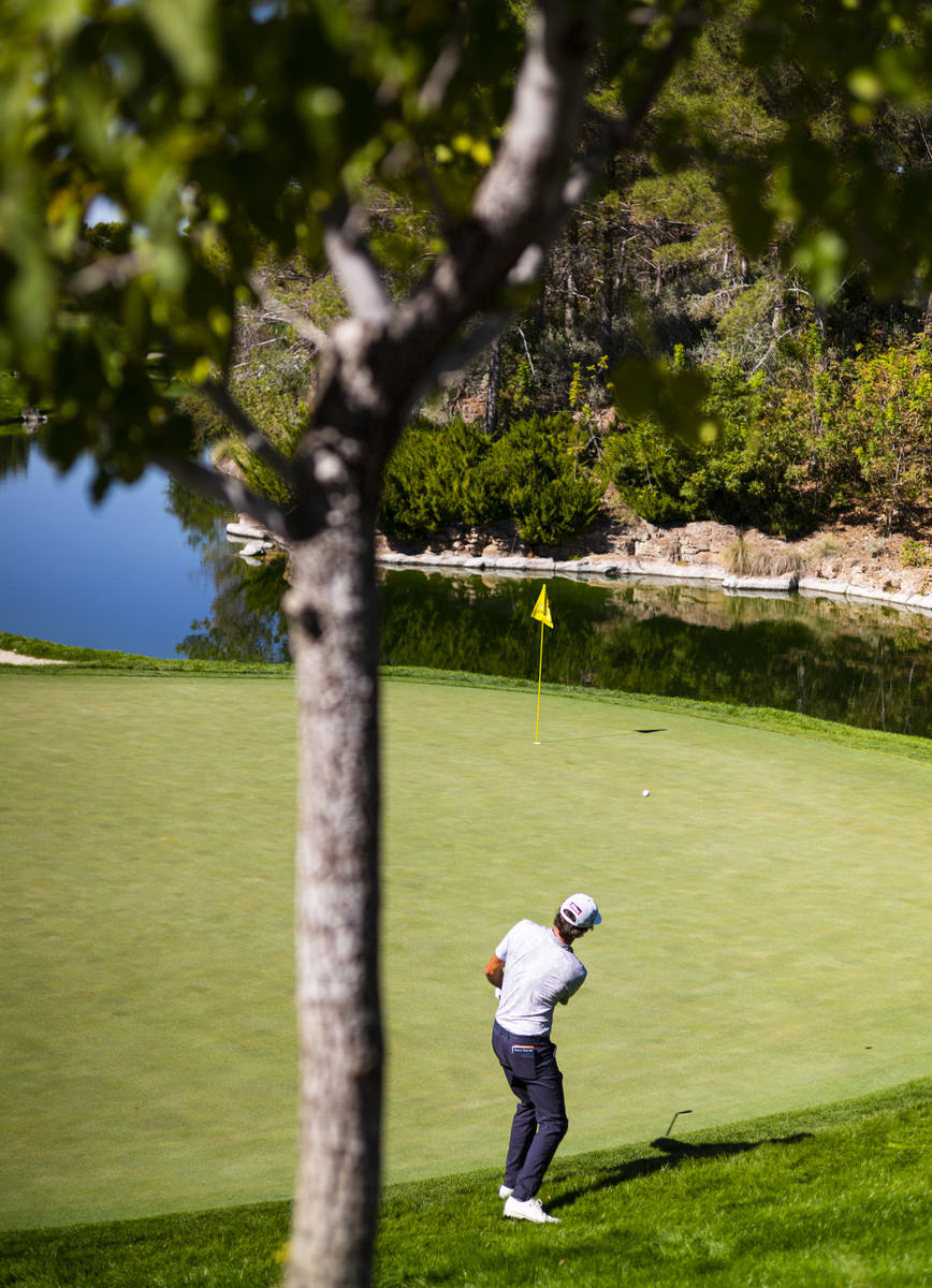 Lanto Griffin chips to the fourth green during the third round of the CJ Cup at the Shadow Cree ...