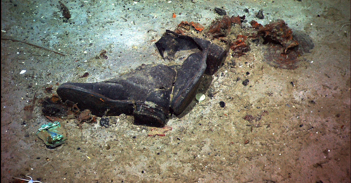 Plan to retrieve Titanic radio spurs debate on human ...