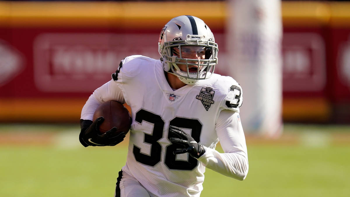 Las Vegas Raiders safety Jeff Heath runs the ball for a touchdown during the second half of an ...