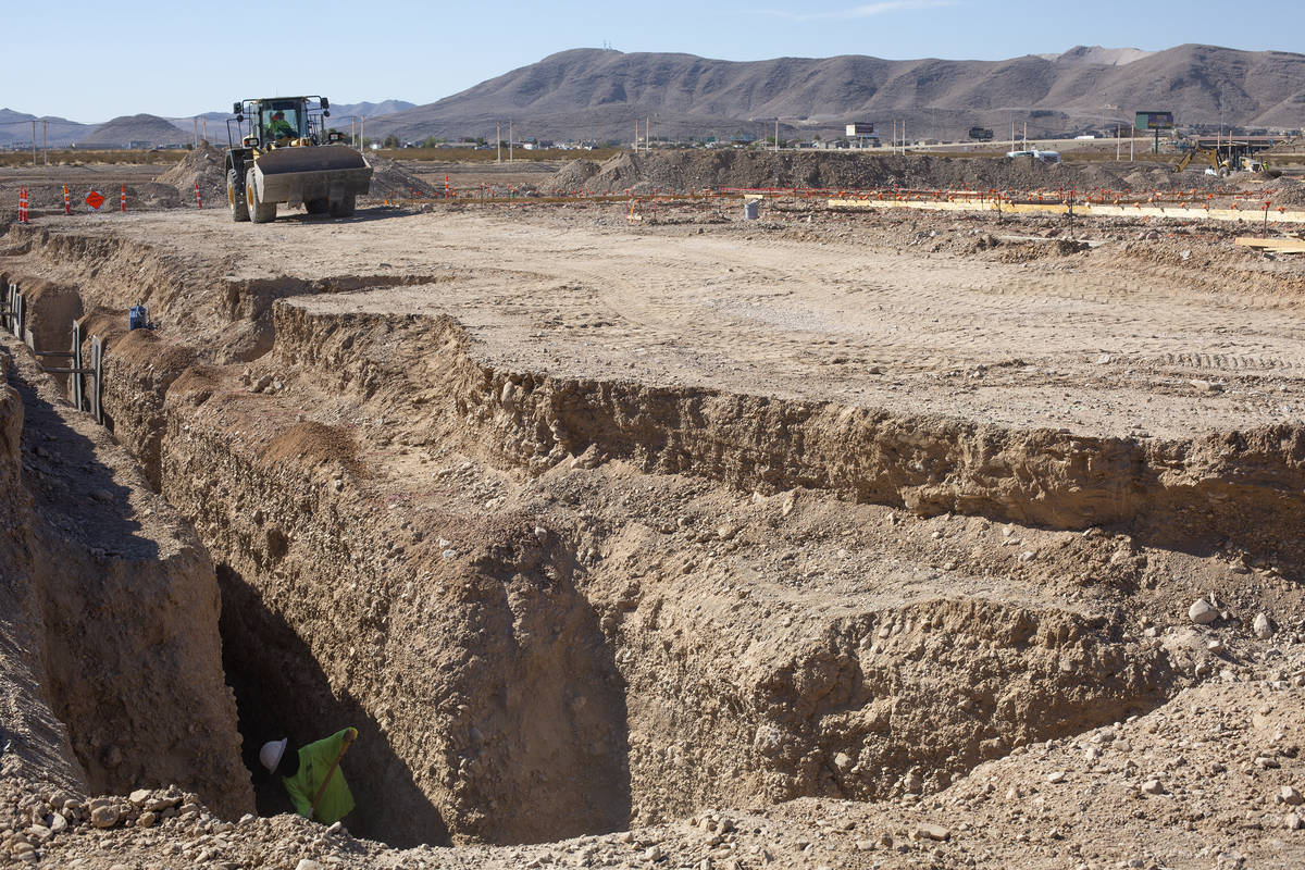 Construction workers at the site of Ariva, an apartment complex to-be on Las Vegas Boulevard no ...