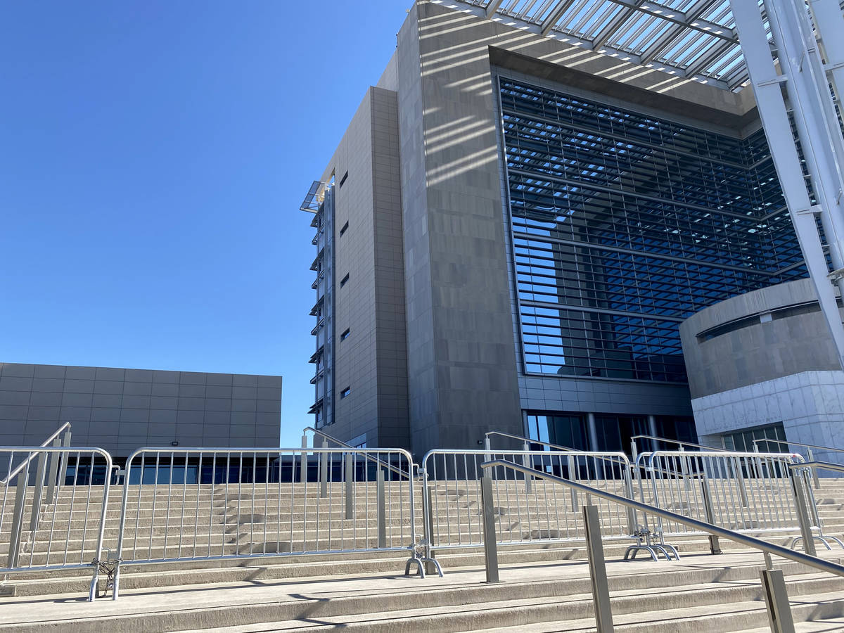 The Lloyd George U.S. Courthouse in downtown Las Vegas is baracaded on Election Day Tuesday, No ...