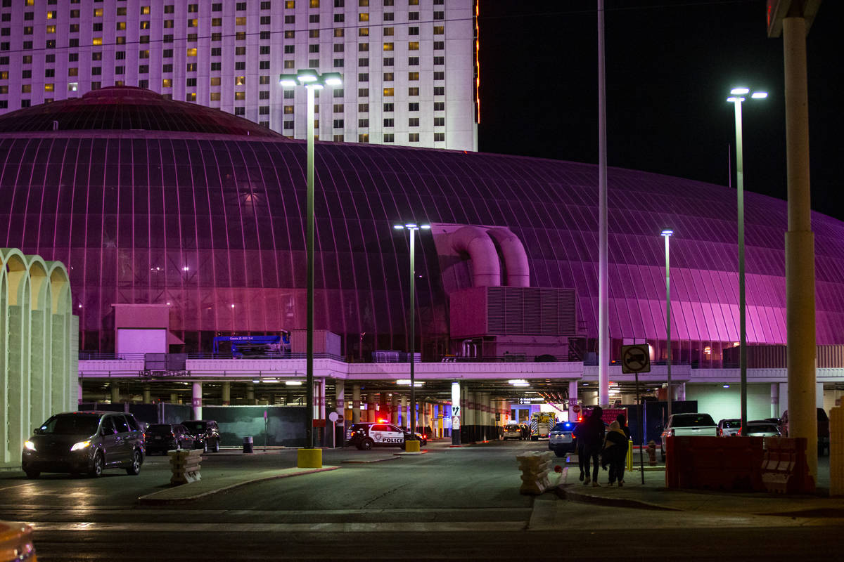 Las Vegas police respond to the scene at Circus Circus where multiple people were shot in Las V ...