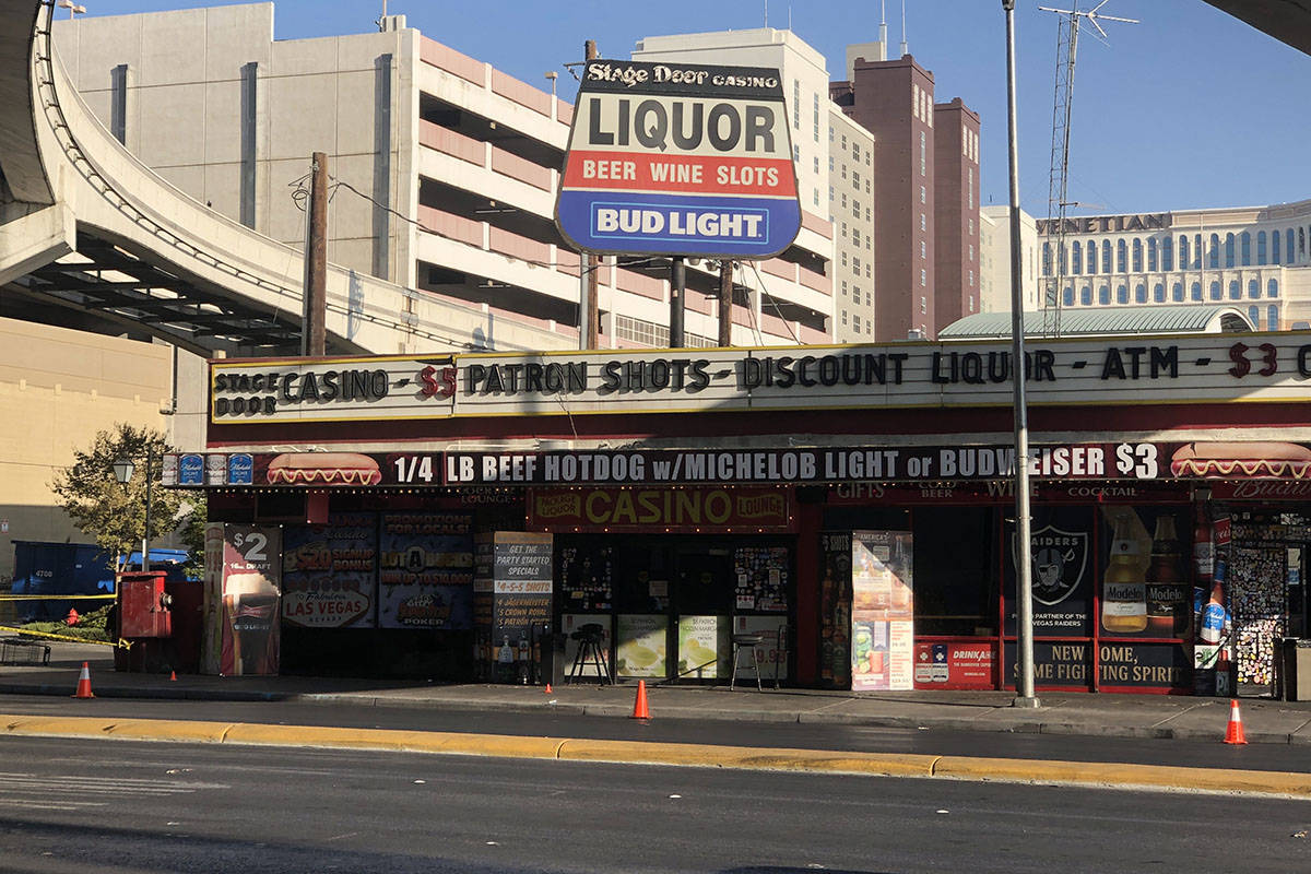 Police investigate a shooting Saturday, Sept. 26, 2020, outside Stage Door Casino, 4000 Linq La ...