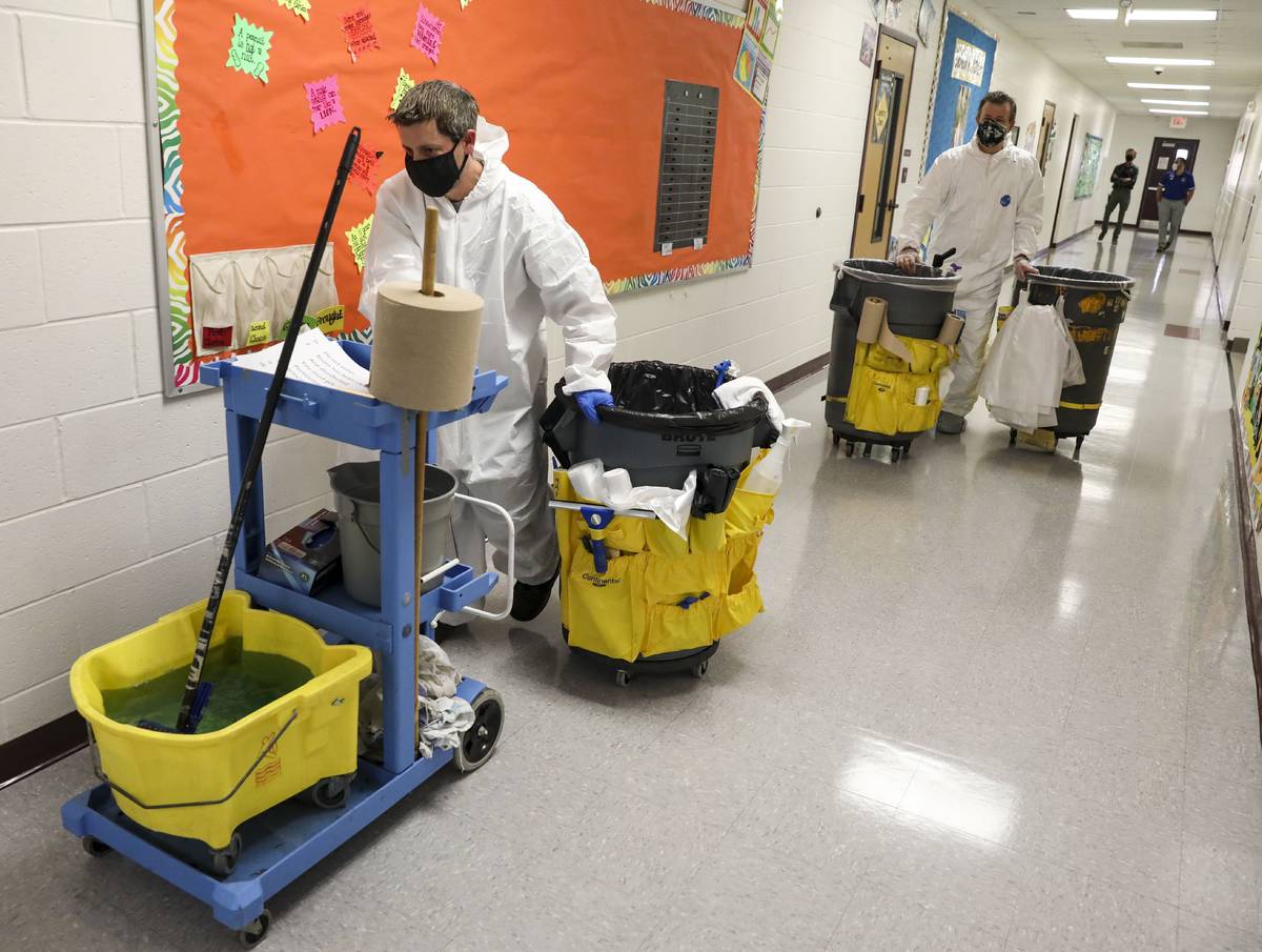 States Tightening Anti Covid Restrictions Amid Case Surge Las Vegas Review Journal States Tightening Anti Covid Restrictions Amid Case Surge Las Vegas Review Journal