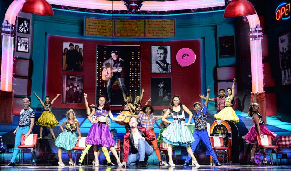 ‘Extravaganza,’ as ‘the soul of Vegas,’ draws to 50 at Bally’s Las