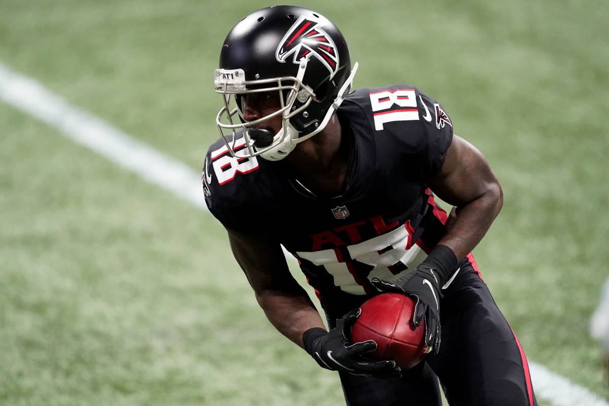Atlanta Falcons wide receiver Calvin Ridley (18) runs after a catch against the Las Vegas Raide ...
