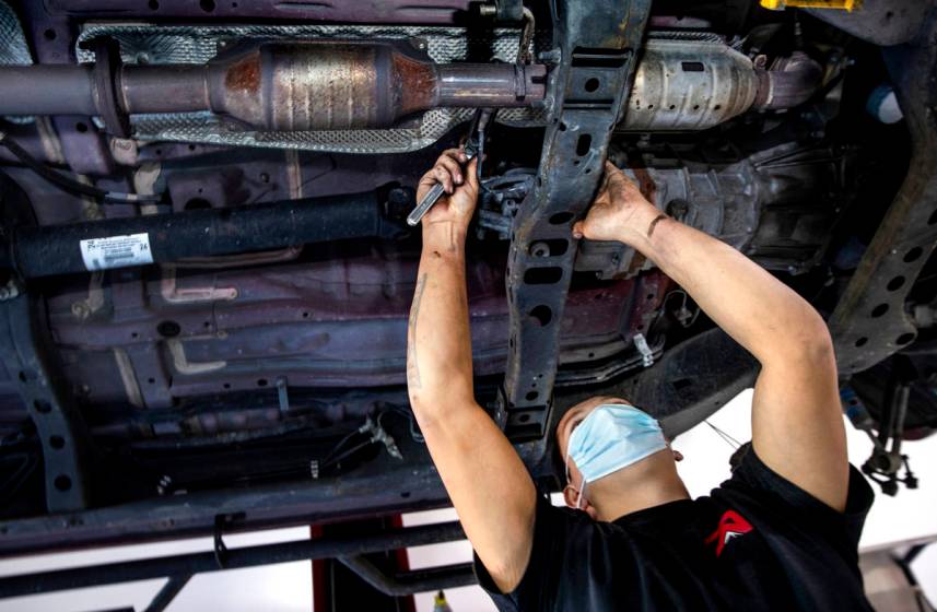 Catalytic converters attract thieves in Las Vegas Valley Las Vegas